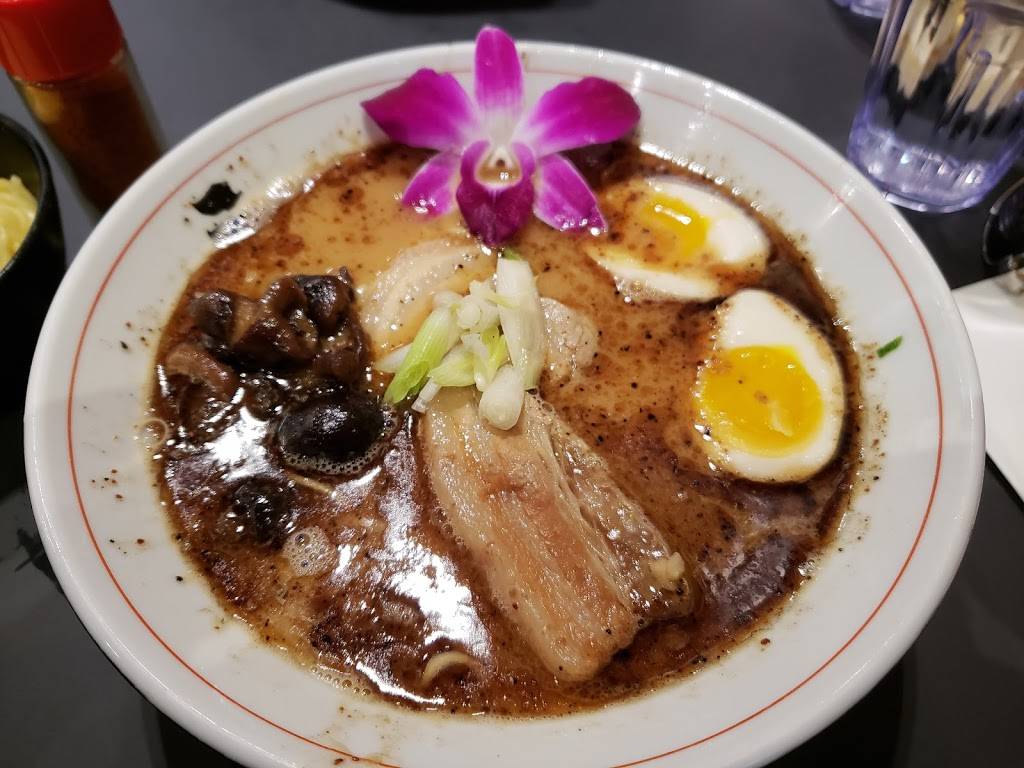 Sansotei Ramen Square One | restaurant | 100 City Centre Dr Unit 2 - 817, Mississauga, ON L5B 2C9, Canada | 9052328890 OR +1 905-232-8890