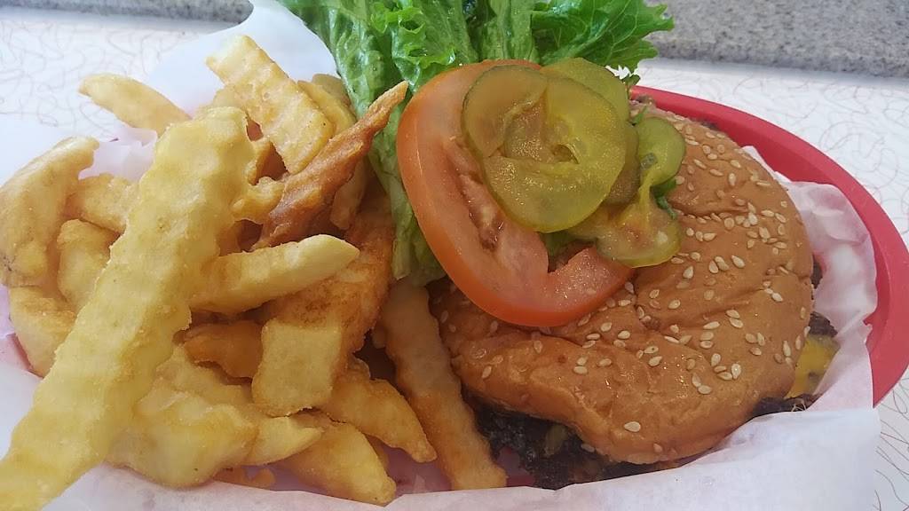 2Toots Train Whistle Grill | restaurant | 203 S Main St, Bartlett, IL 60103, USA | 6302136700 OR +1 630-213-6700