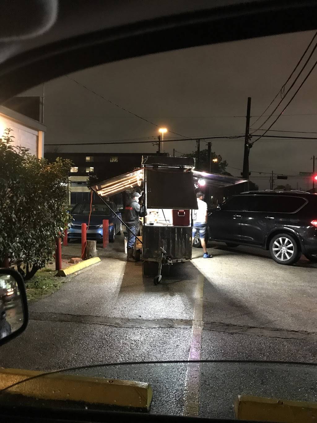 Los Clevis Tacos | restaurant | 4617 Sherwood Ln, Houston, TX 77092, USA | 3462846403 OR +1 346-284-6403