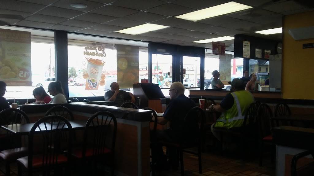 Churchs Chicken | restaurant | 2112 N Zaragoza Rd, El Paso, TX 79938, USA | 9158567575 OR +1 915-856-7575