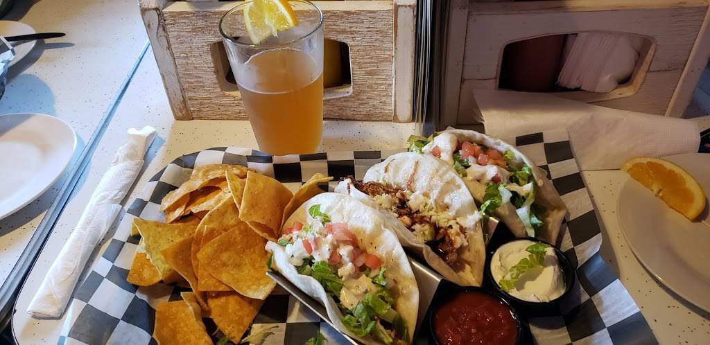 Whi Ski Inn | restaurant | 2670 US-131, Boyne Falls, MI 49713, USA | 2315493346 OR +1 231-549-3346