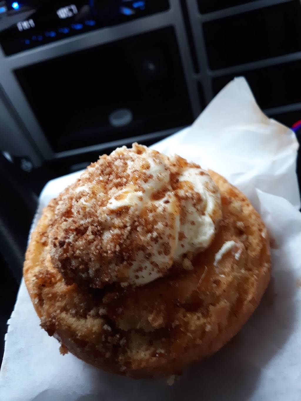 Pharaohs Donuts | bakery | 200 N 7th St, St. Louis, MO 63102, USA | 3143510285 OR +1 314-351-0285