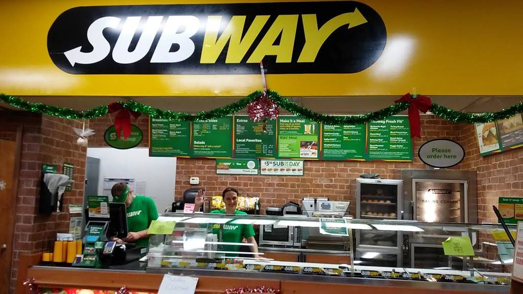 Subway | restaurant | 6380 Blue Star Hwy, Saugatuck, MI 49453, USA | 2698573322 OR +1 269-857-3322