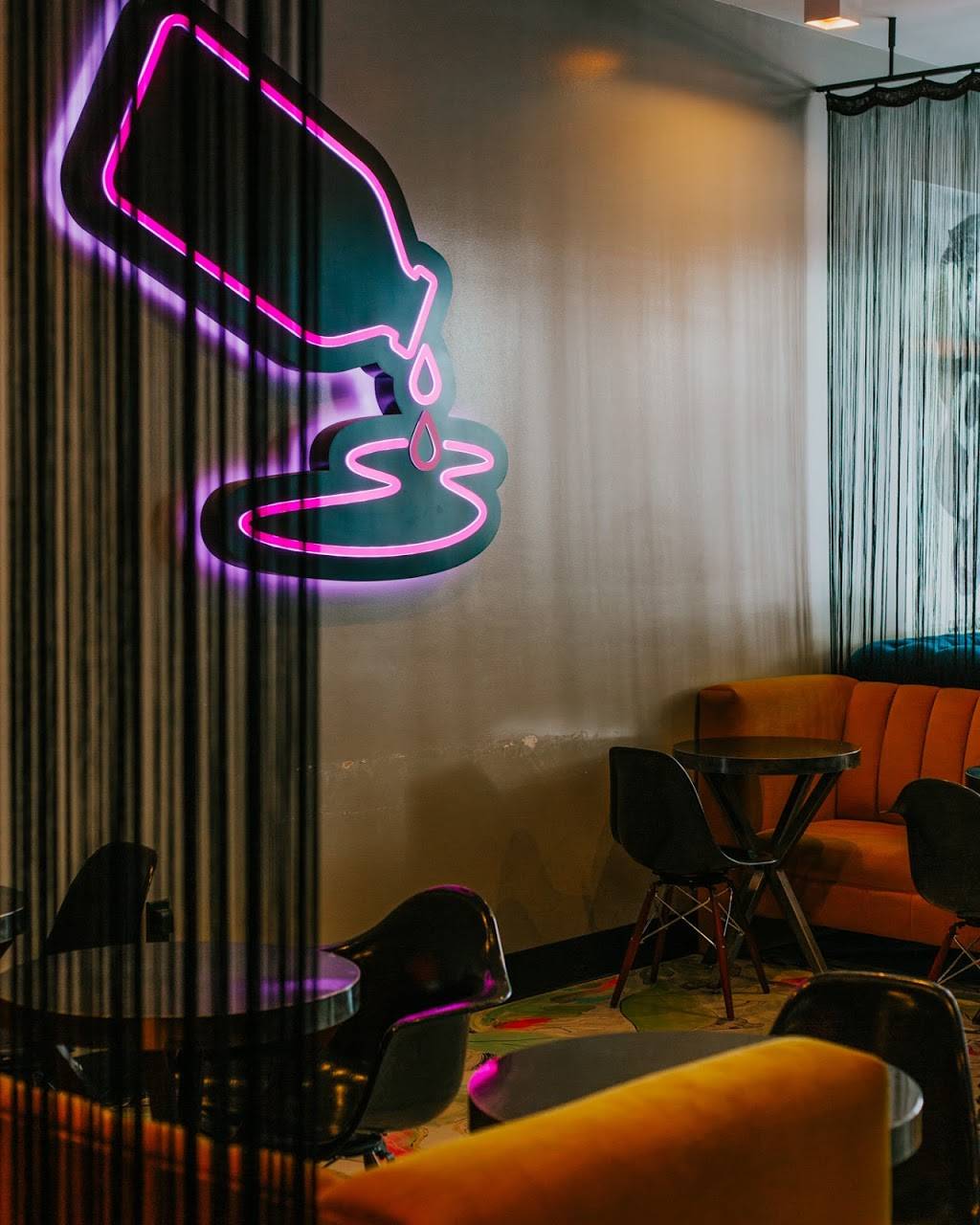 Tiger | Bar and Restaurant | restaurant | 722 K St, Sacramento, CA 95814, USA | 9163829610 OR +1 916-382-9610