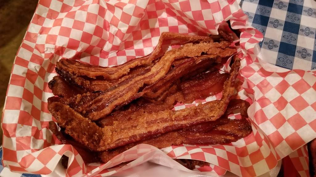 Webbs BBQ | restaurant | 115 E 9th St, Newport, KY 41071, USA | 8592928952 OR +1 859-292-8952