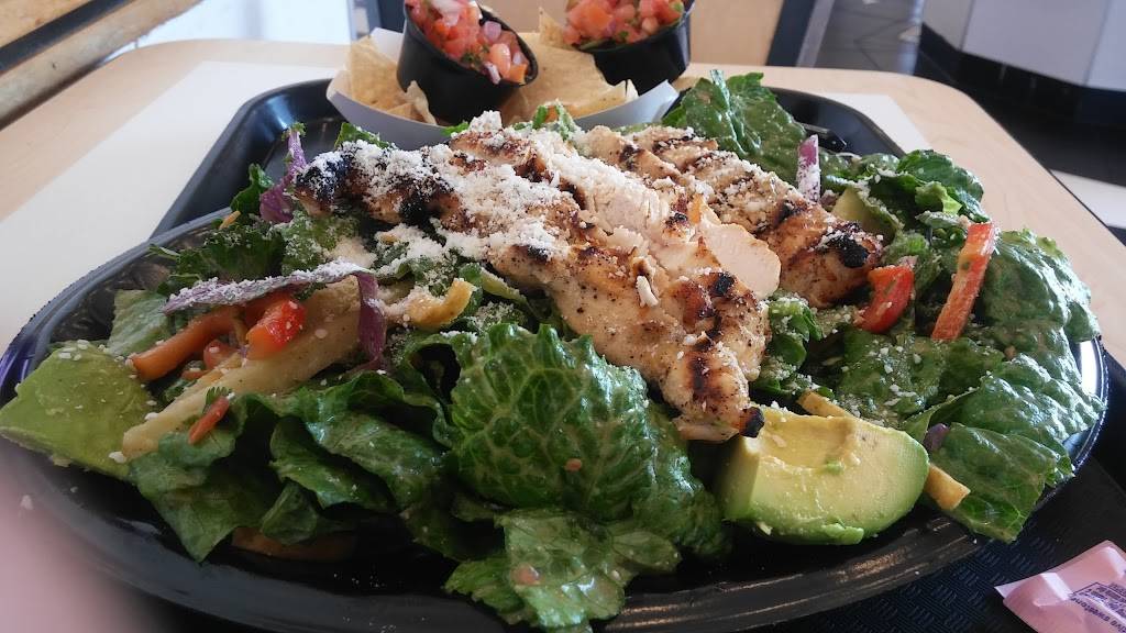 Baja Fresh Mexican Grill | restaurant | 7675 N Blackstone Ave, Fresno, CA 93711, USA | 5594318811 OR +1 559-431-8811