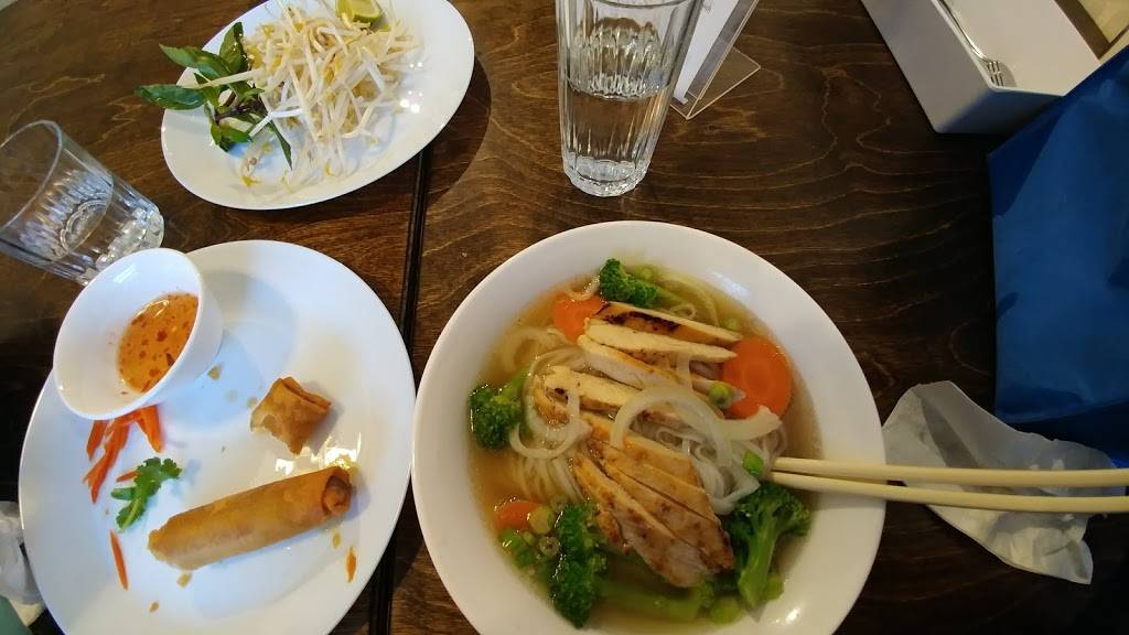 Bahn Mi Ngon | restaurant | 3775 Rue Masson, Montréal, QC H1X 1S7, Canada | 5145198668 OR +1 514-519-8668