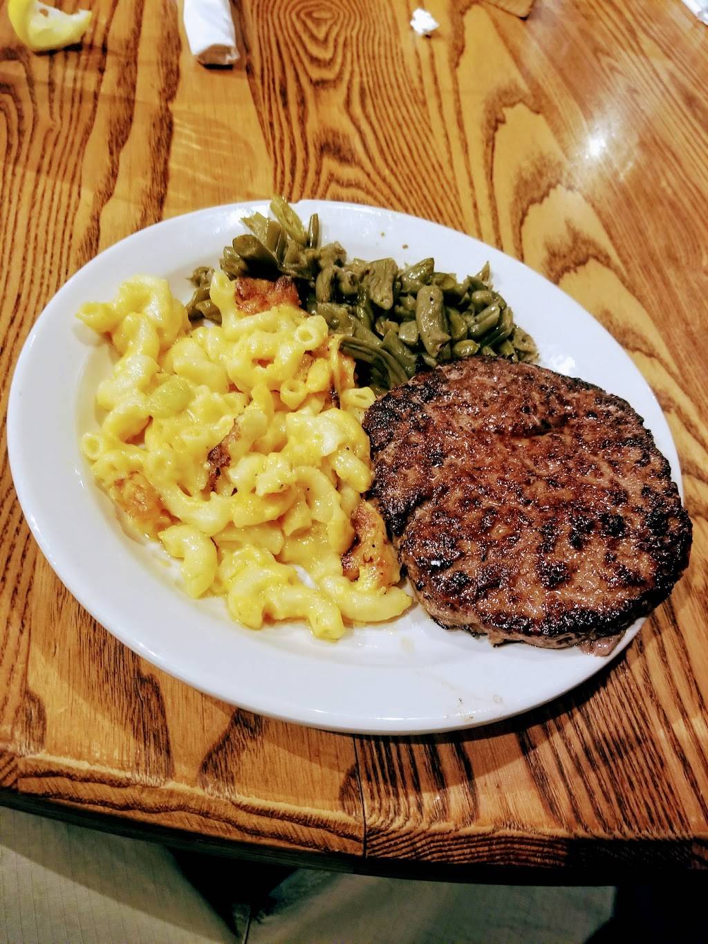 Cracker Barrel Old Country Store | restaurant | 1600 N 6th St, West Memphis, AR 72301, USA | 8707330469 OR +1 870-733-0469