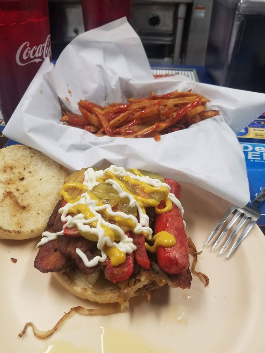 Johnnies Grill | restaurant | 301 S Rock Island Ave, El Reno, OK 73036, USA | 4052624721 OR +1 405-262-4721