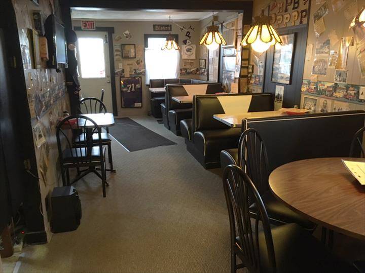 Dicks Pizza Palace | meal delivery | 100 E Rogers St, Portland, IN 47371, USA | 2607264010 OR +1 260-726-4010