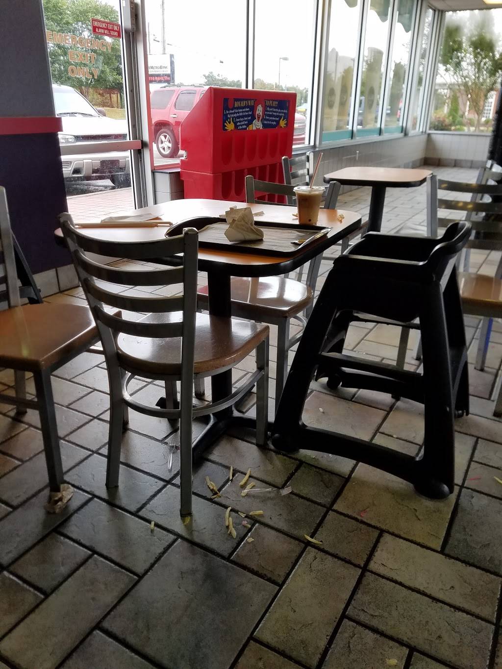 McDonalds | cafe | 3183 Cloverdale Rd, Florence, AL 35630, USA | 2567406797 OR +1 256-740-6797