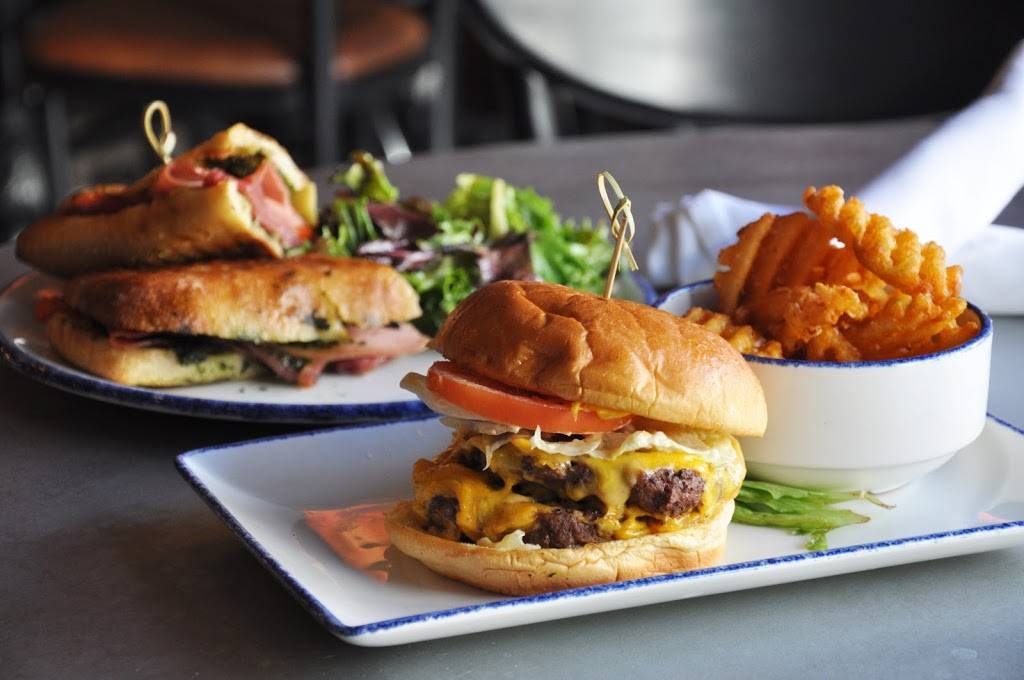 Elm Street Taproom | restaurant | 256 Elm St, Somerville, MA 02144, USA | 6177644965 OR +1 617-764-4965