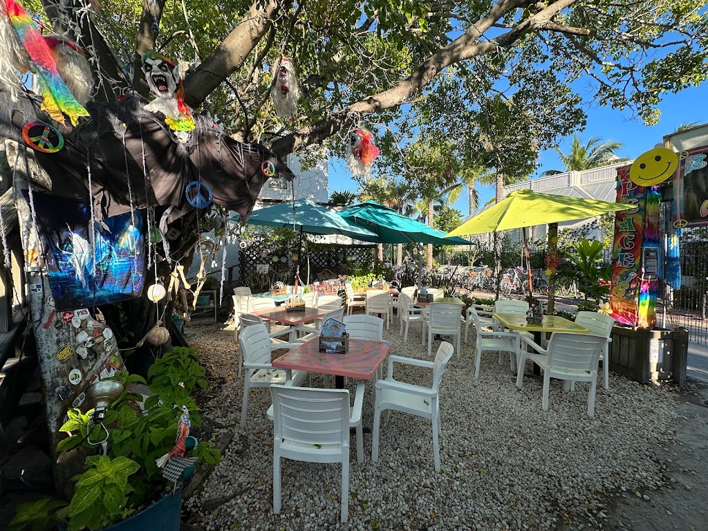 Schooner Wharf Bar | restaurant | 202 William St, Key West, FL 33040, USA | 3052929520 OR +1 305-292-9520