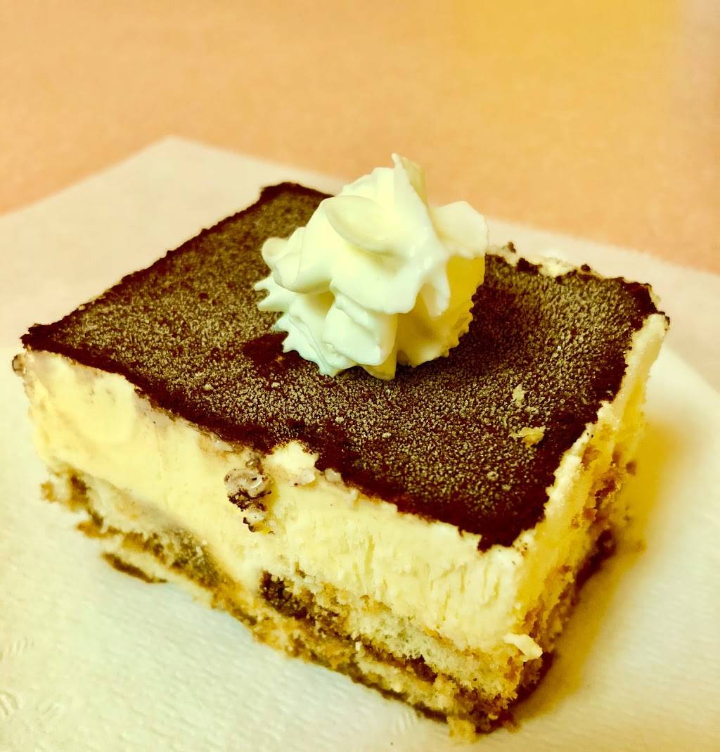 Chicago Beef & Dogs | restaurant | 3812 Skyline Blvd Unit E, Cape Coral, FL 33914, USA | 2393478111 OR +1 239-347-8111