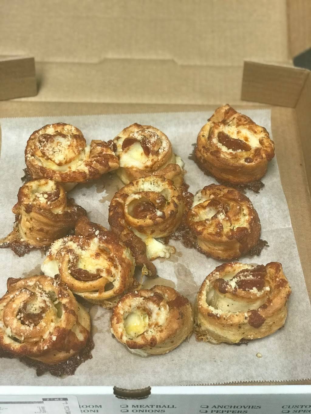 Pizza Magia | restaurant | 239 Western Blvd, Jacksonville, NC 28546, USA | 9103330444 OR +1 910-333-0444