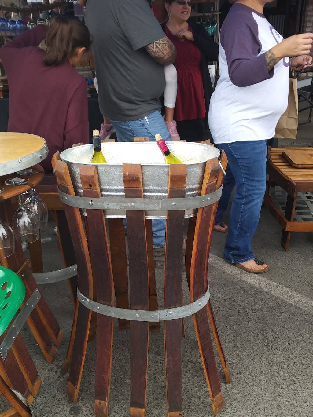 Johns Market Taqueria | restaurant | 3860 Main St, Kelseyville, CA 95451, USA | 7072792440 OR +1 707-279-2440