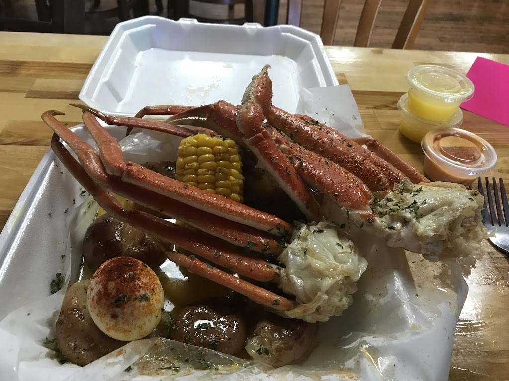 Krabby Daddys | restaurant | 120 Mississippi Ave, Crystal City, MO 63019, USA | 6366381173 OR +1 636-638-1173