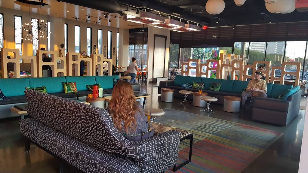 W XYZ Bar | restaurant | 475 Pacific Coast Highway, El Segundo, CA 90245, USA | 4242905555 OR +1 424-290-5555