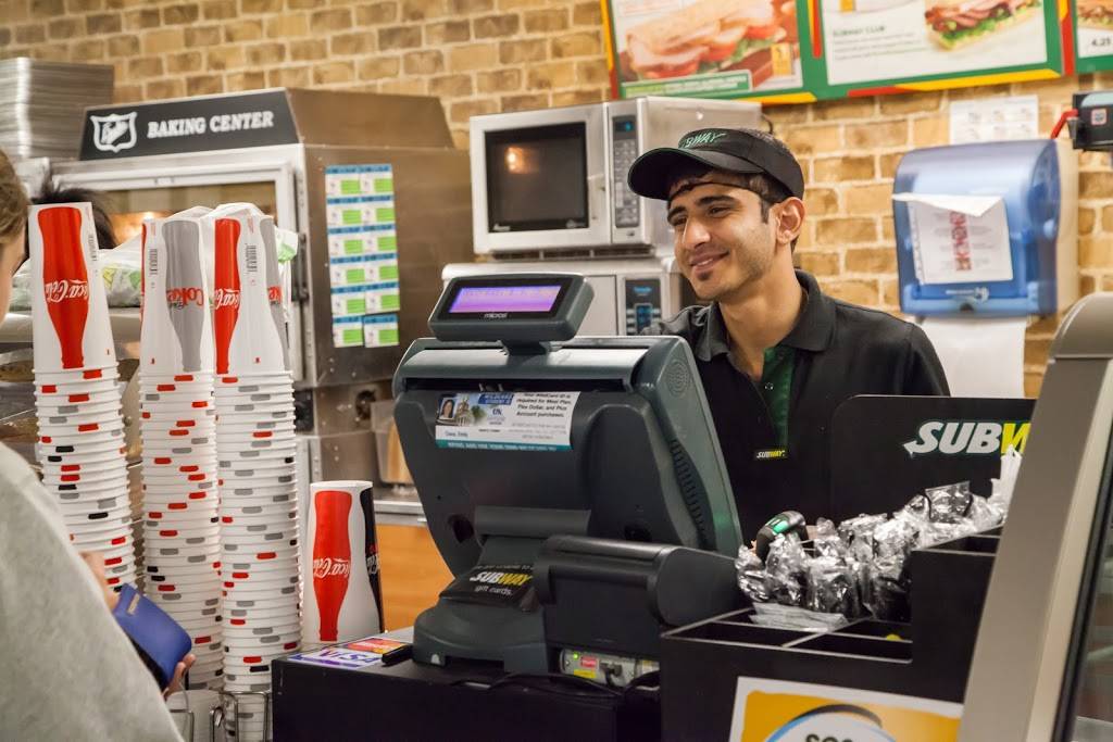 University of Kentucky Dining | restaurant | 160 Ave of Champions, Lexington, KY 40508, USA | 8592572220 OR +1 859-257-2220