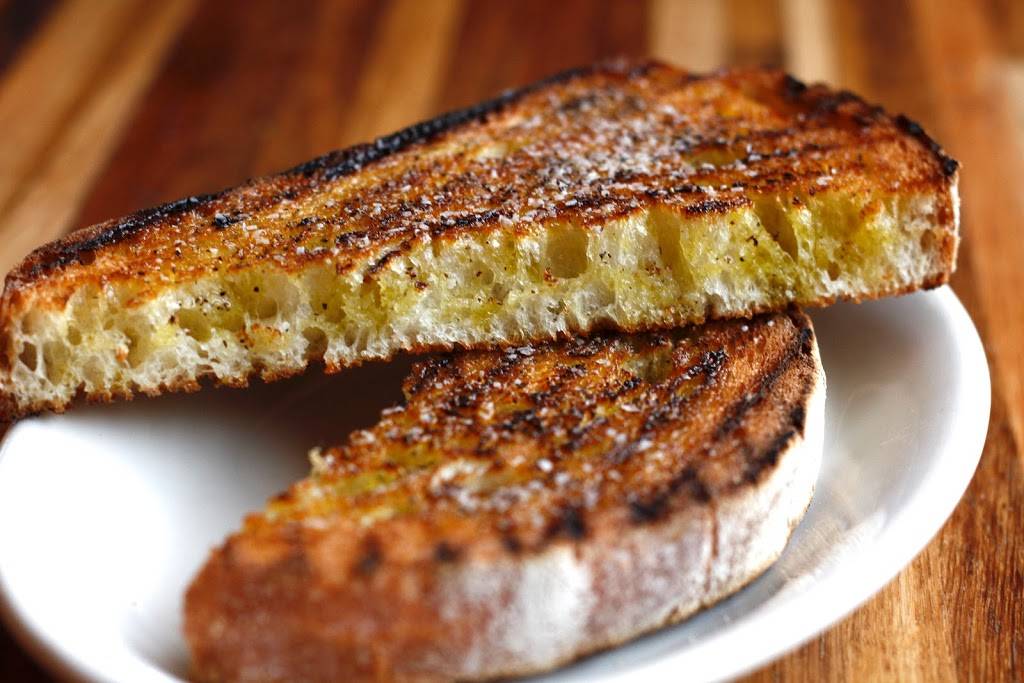 Casa Vaca Bistro + Bar | restaurant | 7800 SW Capitol Hwy, Portland, OR 97219, USA | 5034328479 OR +1 503-432-8479