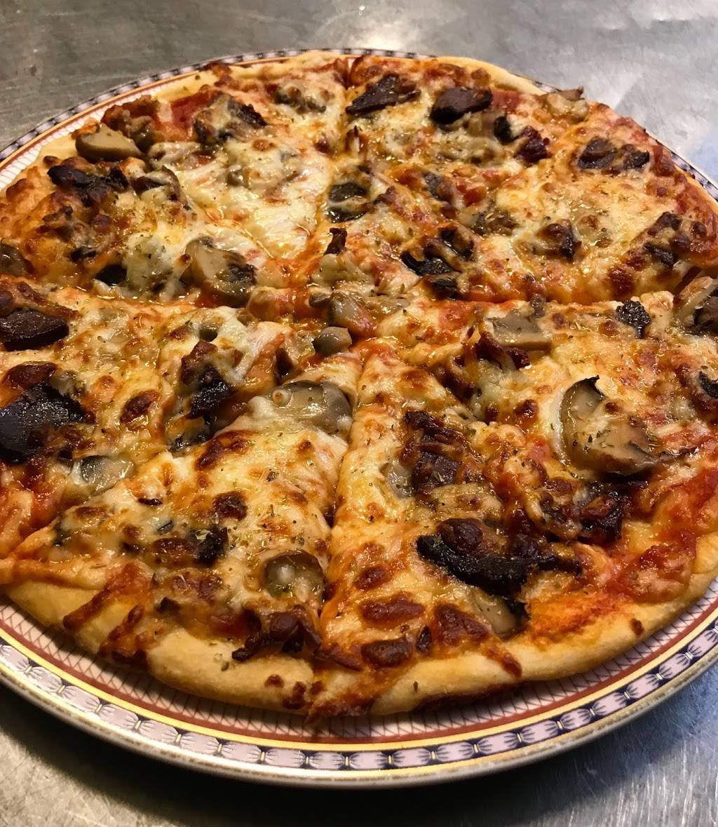 Rasmus Pizza Restaurant | restaurant | 4788 N Elston Ave, Chicago, IL 60630, USA | 7732029485 OR +1 773-202-9485