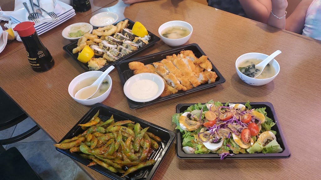 SUSHI LITTLE | restaurant | 5940 W Union Hills Dr suite d190, Glendale, AZ 85308, USA | 6026981016 OR +1 602-698-1016