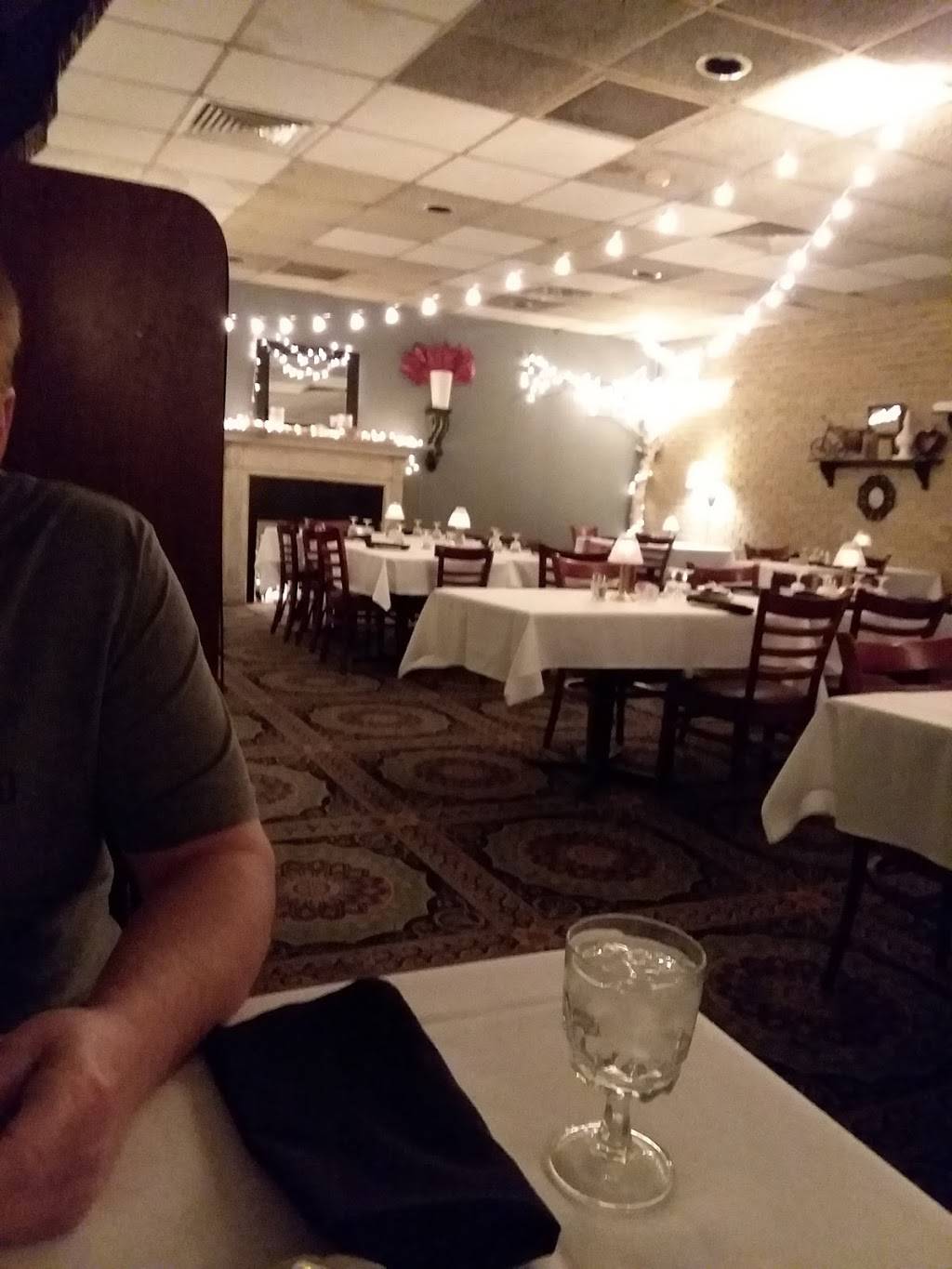 Syls Restaurant & Lounge | restaurant | 829 Moen Ave, Rockdale, IL 60436, USA | 2243669281 OR +1 224-366-9281