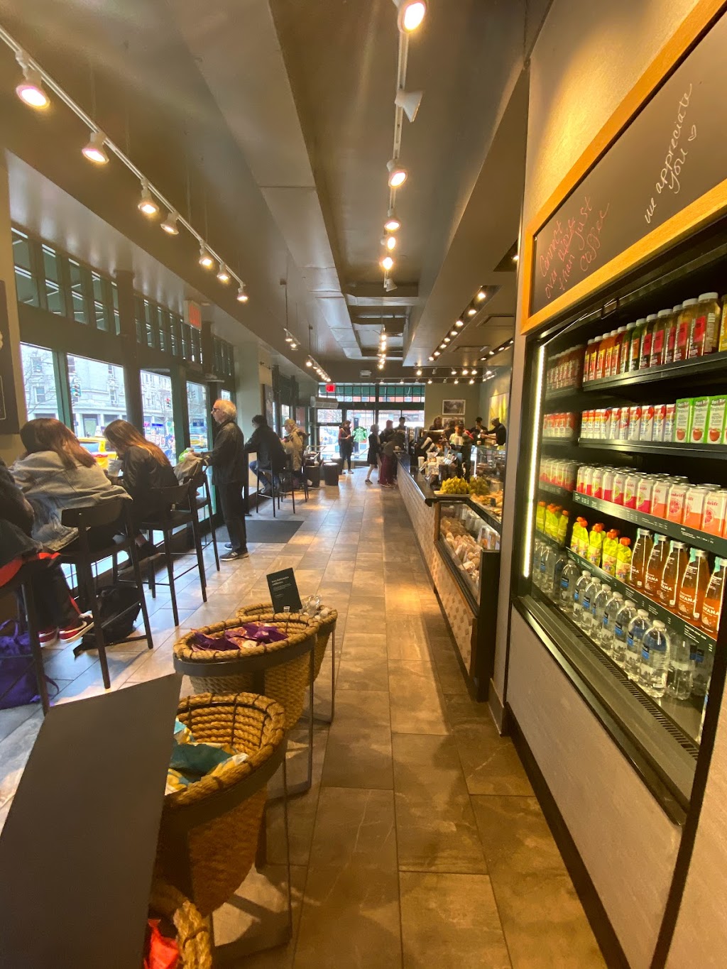 Starbucks | cafe | 540 Columbus Ave, New York, NY 10024, USA | 2124964163 OR +1 212-496-4163