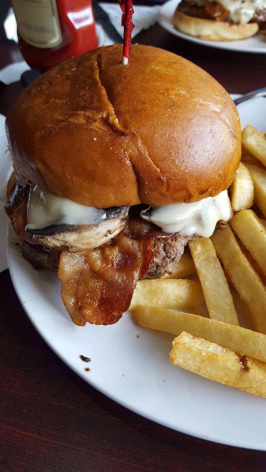 Vinny & Rosies | restaurant | 603 Main St, Suisun City, CA 94585, USA | 7078035404 OR +1 707-803-5404