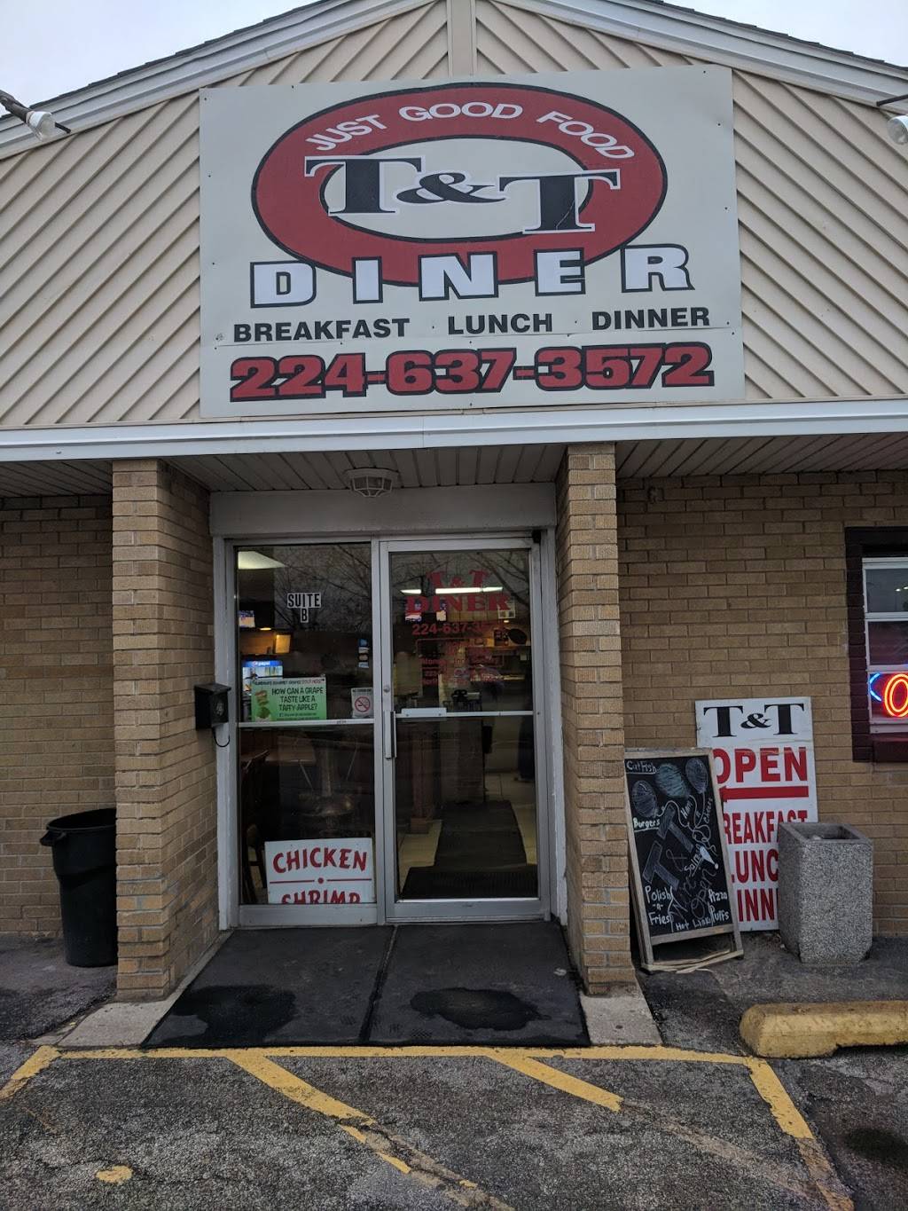 T&T Diner | restaurant | 2234 Green Bay Rd, North Chicago, IL 60064, USA | 2246373572 OR +1 224-637-3572