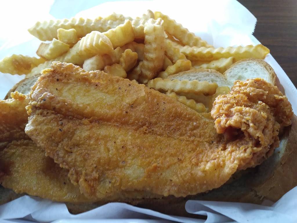 Americas Best Wings | restaurant | 7037 Forest Hill Ave, Richmond, VA 23225, USA | 8045602890 OR +1 804-560-2890