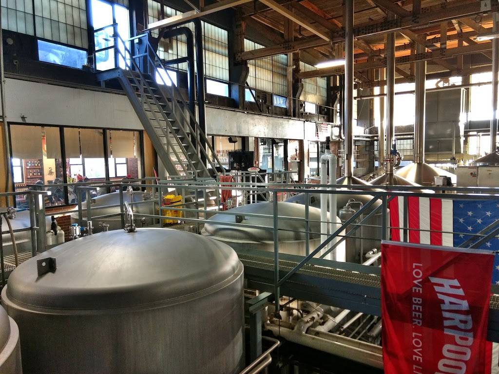 Harpoon Brewery & Beer Hall | restaurant | 306 Northern Ave, Boston, MA 02210, USA | 6174562322 OR +1 617-456-2322
