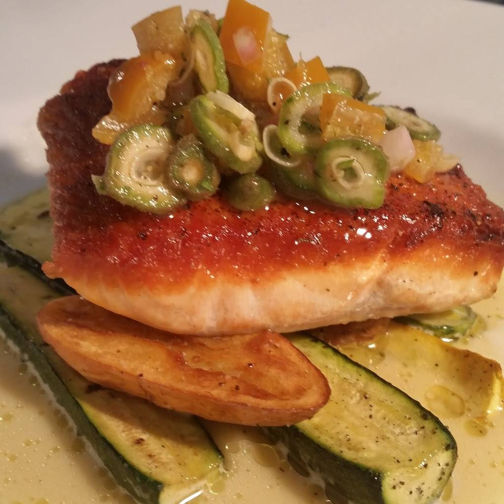 Rosewood Bar & Grill | restaurant | 28 S School St, Lodi, CA 95240, USA | 2093690470 OR +1 209-369-0470