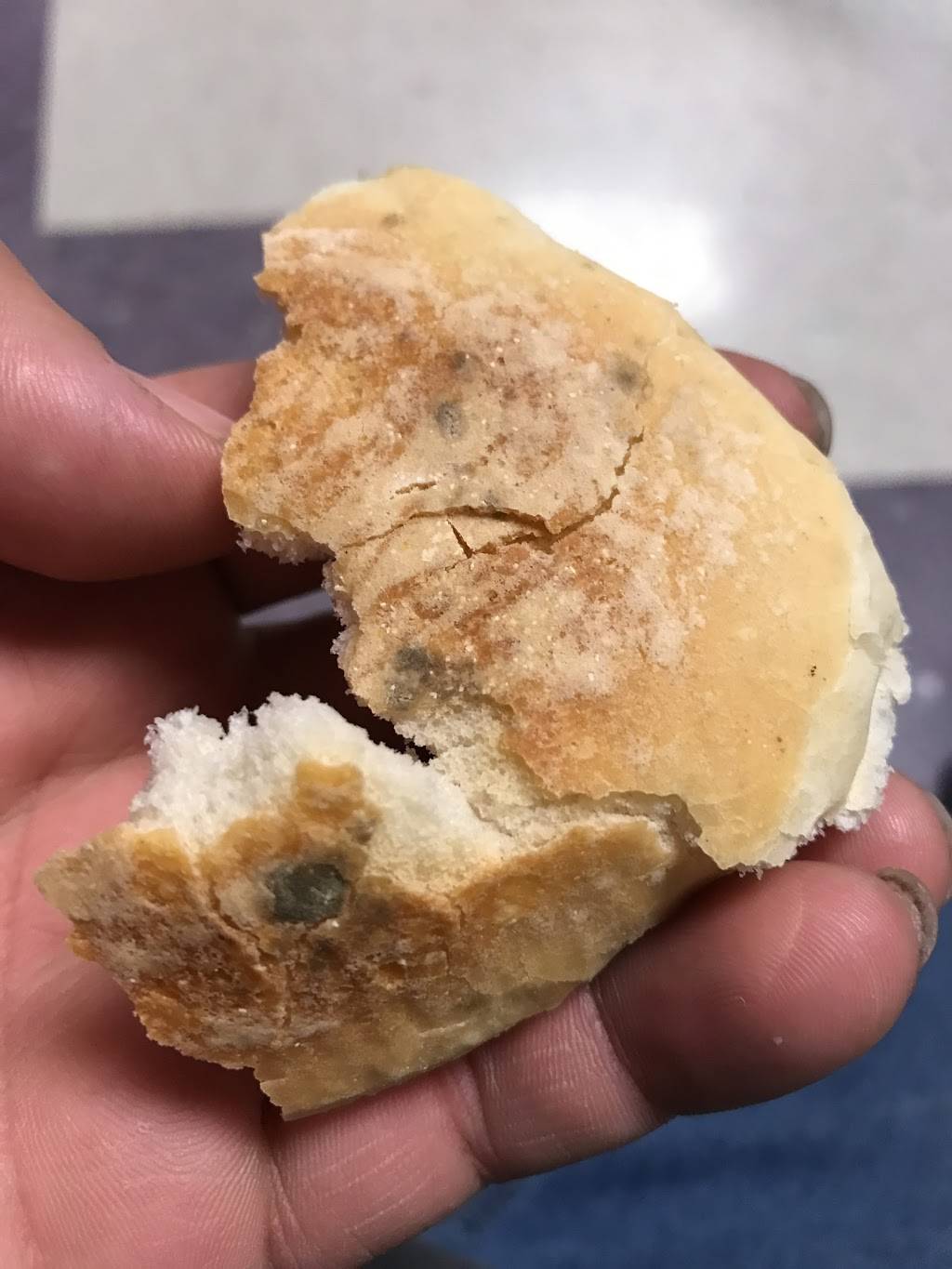 Johnnys Bagels & Deli | bakery | 6 Farrington Square, Bethlehem, PA 18015, USA | 4848953712 OR +1 484-895-3712