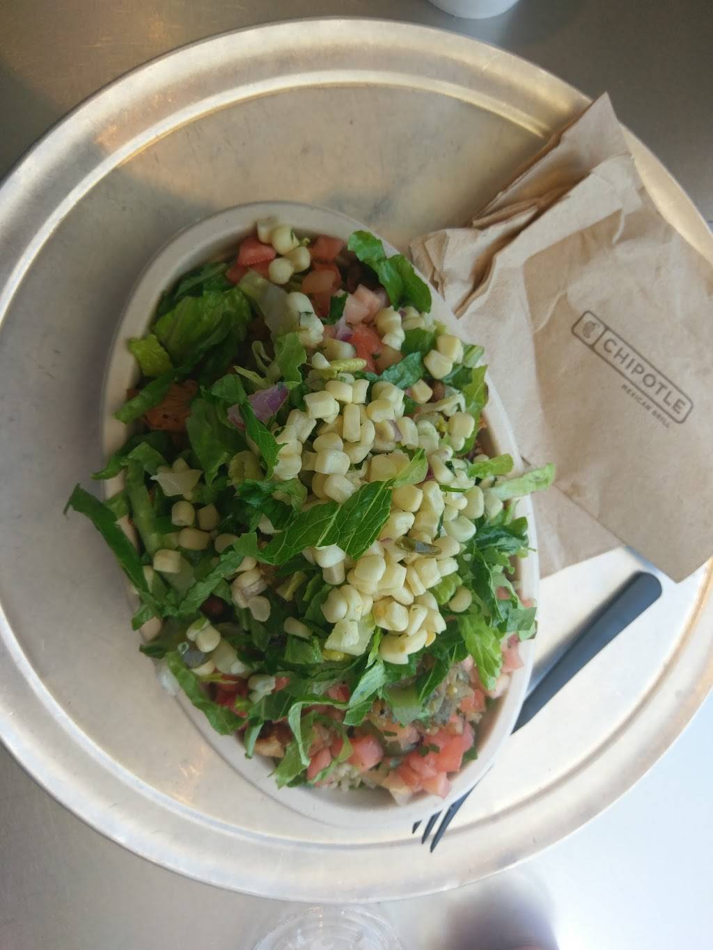 Chipotle Mexican Grill | restaurant | 640 Blossom Hill Rd, Los Gatos, CA 95032, USA | 4083537133 OR +1 408-353-7133