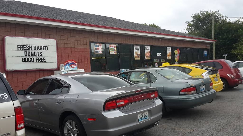 Speedy Café | restaurant | 2210 Arthur St, Louisville, KY 40208, USA | 5026360438 OR +1 502-636-0438