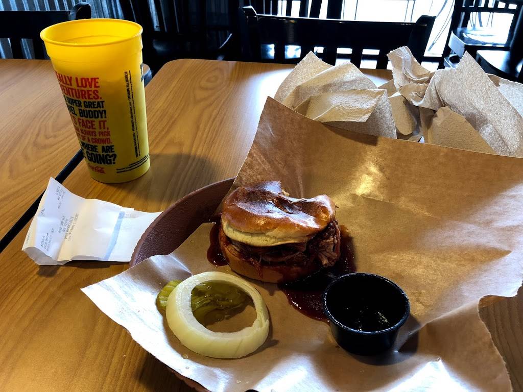 Dickeys Barbecue Pit | restaurant | 5110 Laguna Blvd Ste 120, Elk Grove, CA 95758, USA | 2793337857 OR +1 279-333-7857