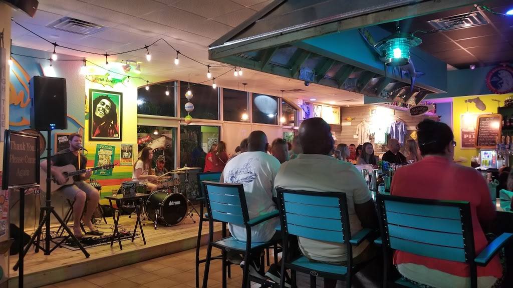 Bar fly | restaurant | 100 Main St #101, Safety Harbor, FL 34695, USA | 7274004790 OR +1 727-400-4790