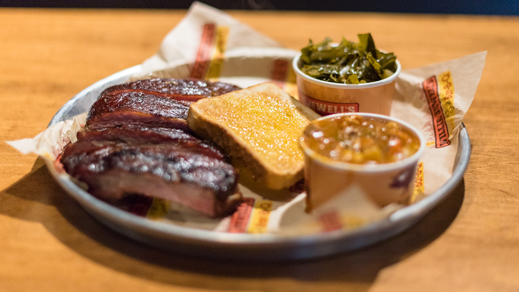 Willie Jewell’s Old School Bar-B-Q | restaurant | 2550 Sandy Plains Rd, Marietta, GA 30066, USA | 7709718283 OR +1 770-971-8283