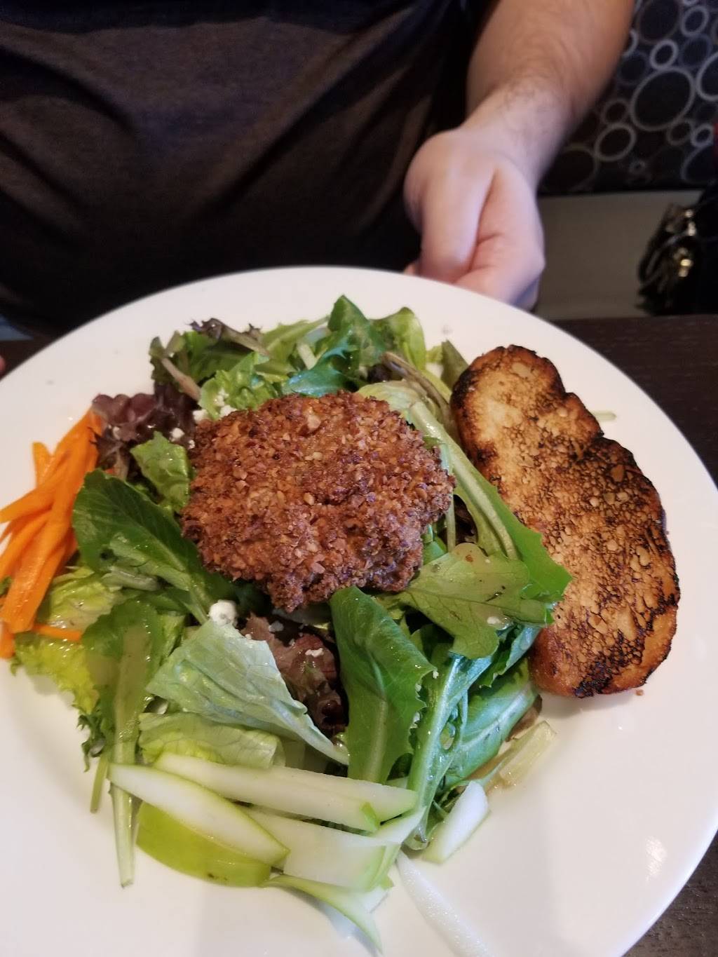 Johnnys Italian Steakhouse | restaurant | 33103 Hamilton Ct, Farmington Hills, MI 48334, USA | 2485161299 OR +1 248-516-1299