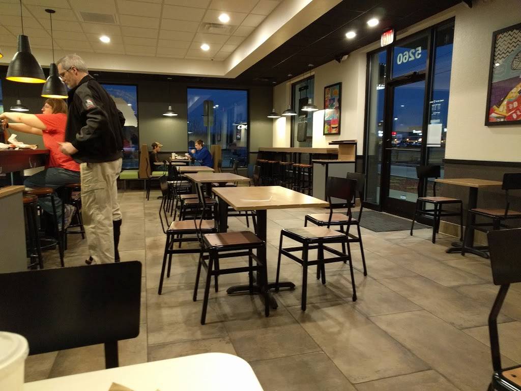 Taco Bell | meal takeaway | 5260 E Southport Rd, Indianapolis, IN 46237, USA | 3177914156 OR +1 317-791-4156