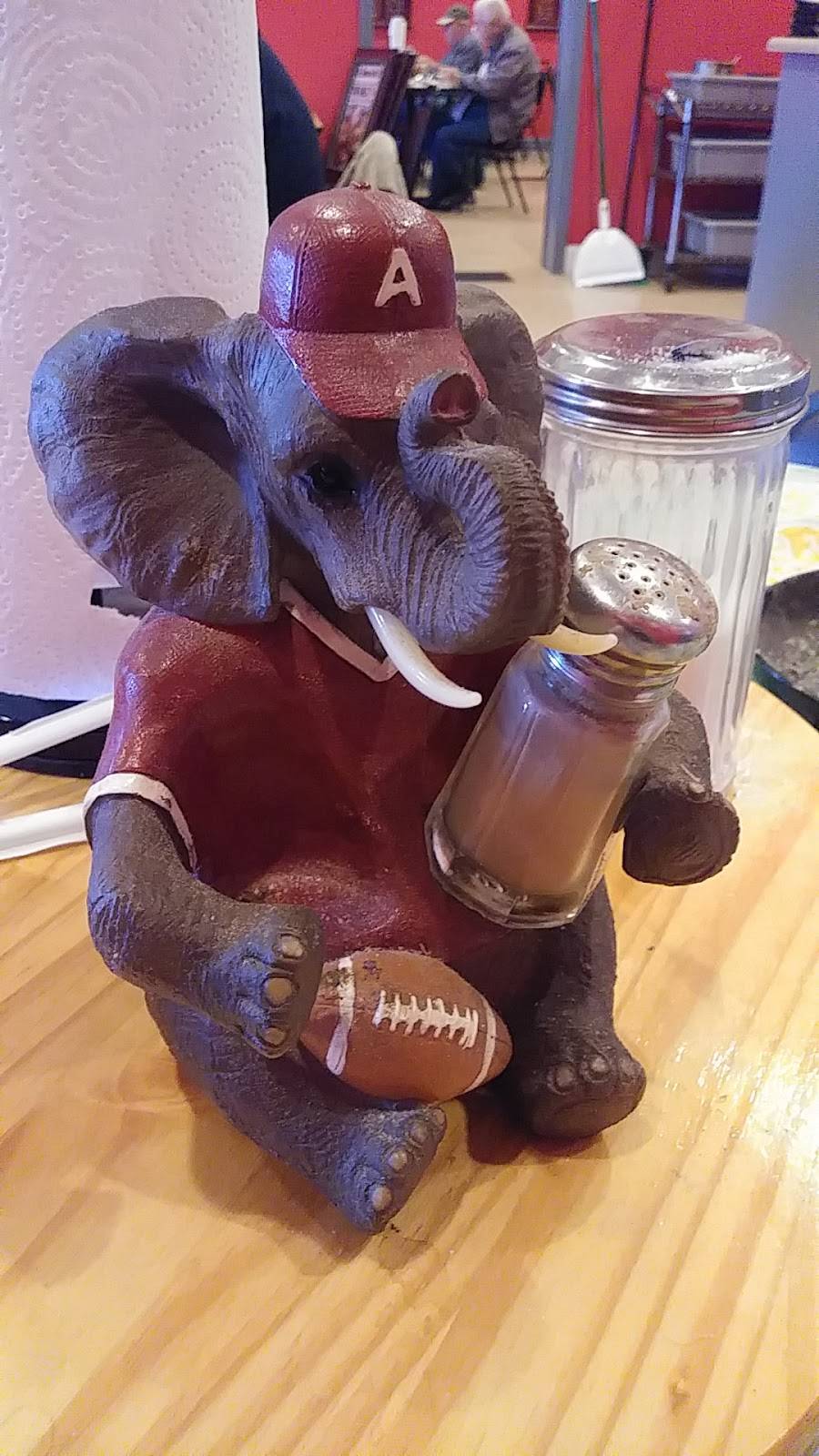 Momma Ds Restaurant | restaurant | Elkmont, AL 35620, USA | 2564233111 OR +1 256-423-3111