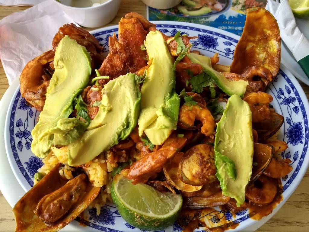 Tsunami Restaurant | restaurant | 2001 W Lincoln Ave, Milwaukee, WI 53215, USA | 4142557759 OR +1 414-255-7759