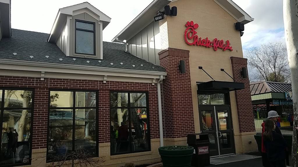 Chick-fil-A | restaurant | 300 Park Blvd, Founders Way, Hershey, PA 17033, USA | 7175083104 OR +1 717-508-3104