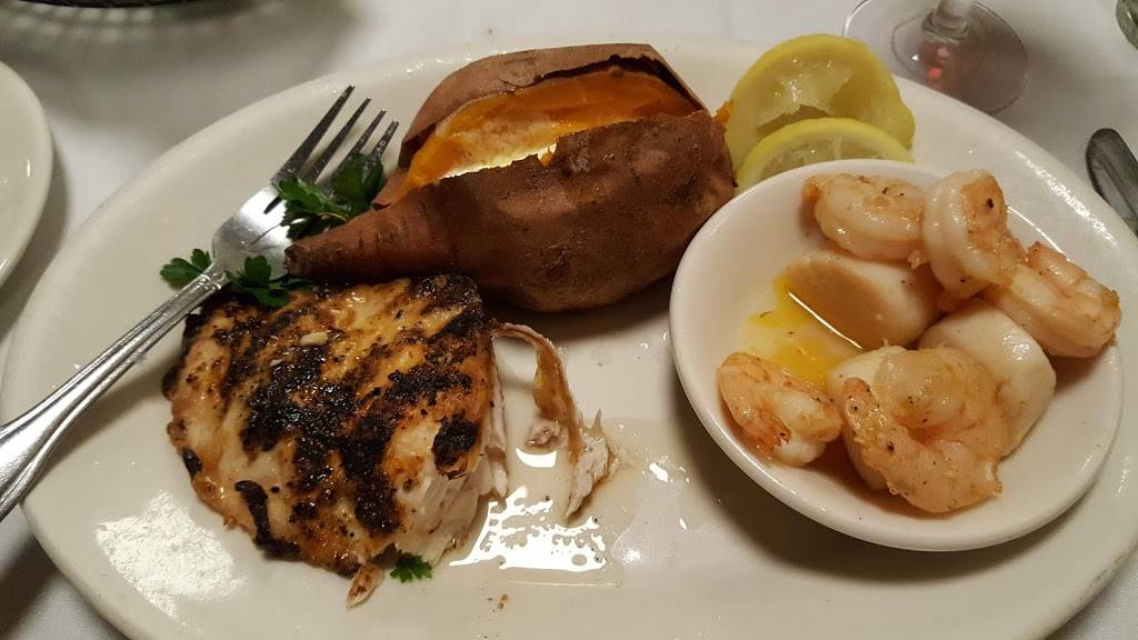 42nd Street Oyster Bar | restaurant | 508 W Jones St, Raleigh, NC 27603, USA | 9198312811 OR +1 919-831-2811