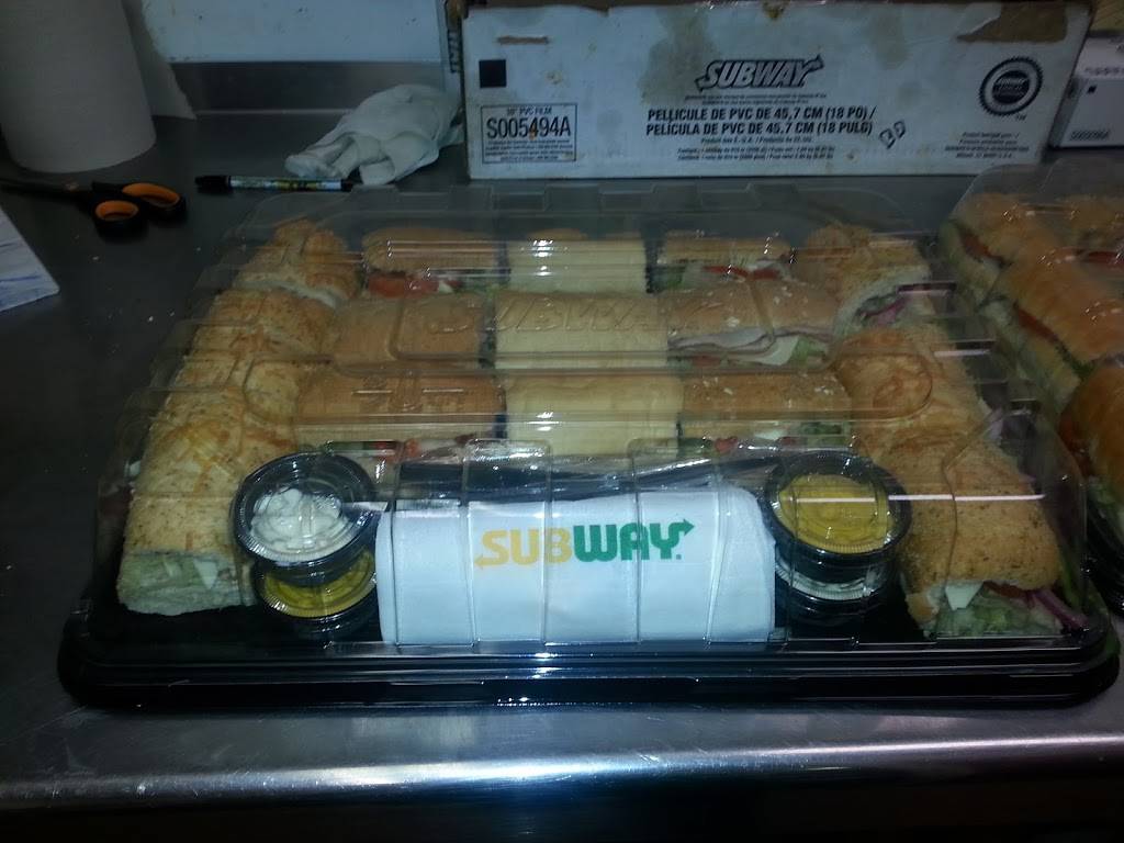 Subway | restaurant | 1440 E Dixie Dr, Asheboro, NC 27203, USA | 3366265733 OR +1 336-626-5733