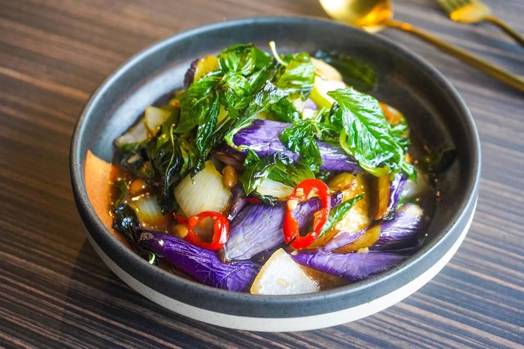 BuaBua Thai | restaurant | 1677 Bayview Ave, East York, ON M4G 3C1, Canada | 4163228828 OR +1 416-322-8828