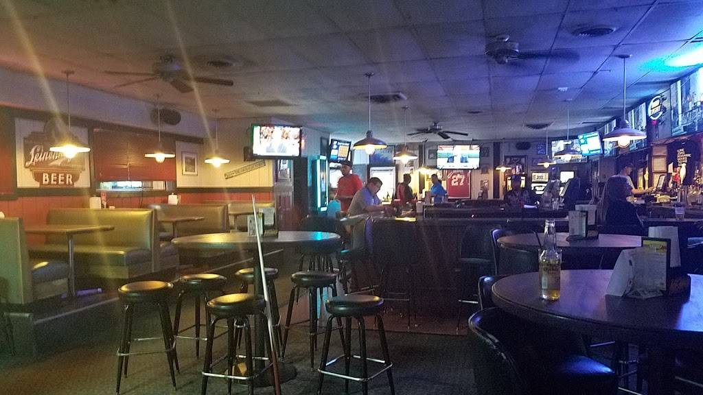 Chelseas On the River | restaurant | 1904, 2771 Front St, Cuyahoga Falls, OH 44221, USA | 3309282122 OR +1 330-928-2122