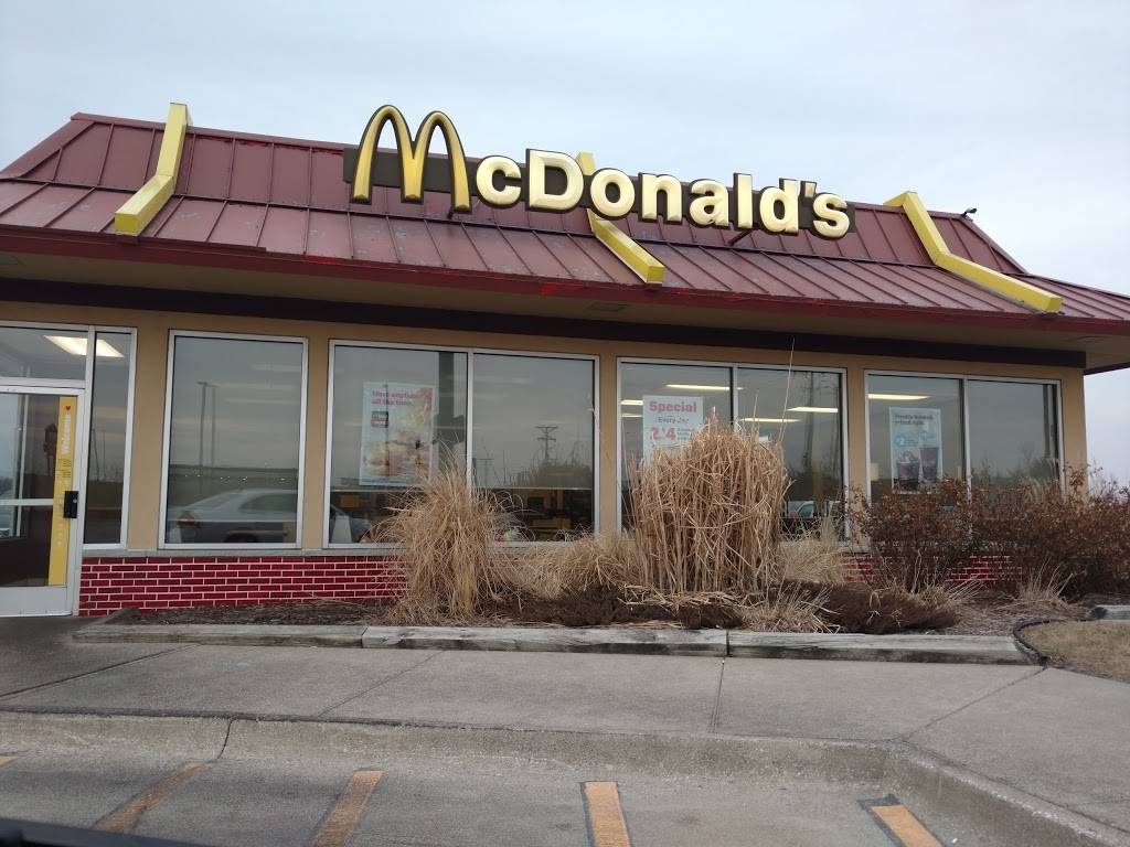 McDonalds | cafe | 1815 S B Ave S, Nevada, IA 50201, USA | 5153828800 OR +1 515-382-8800