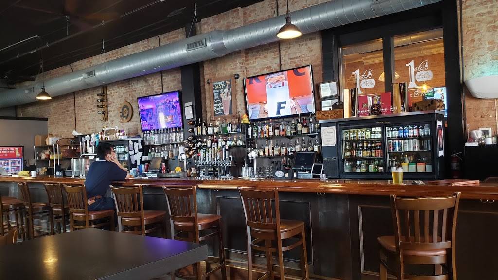 1st & Main | restaurant | 101 Main St, Dubuque, IA 52001, USA | 5635878152 OR +1 563-587-8152